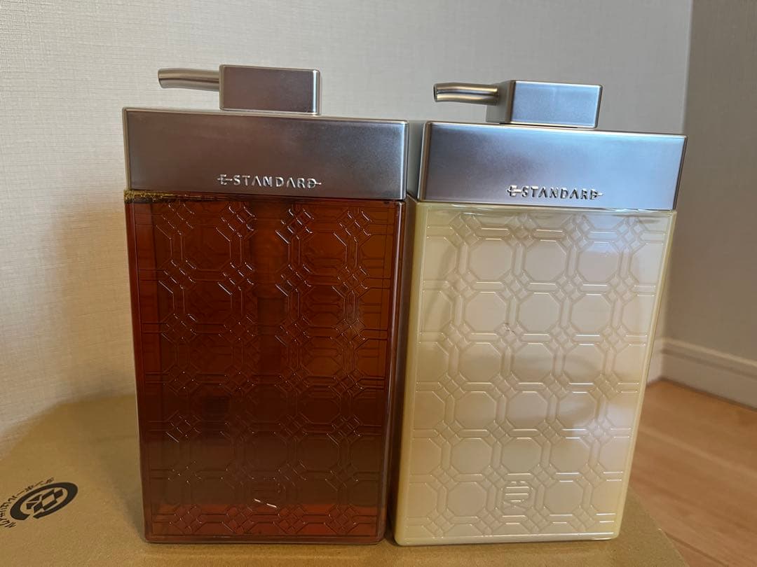 ○イイスタンダード○ シャンプー&トリートメント 共に600mlです