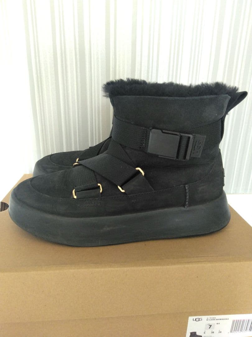 UGG W CLASSIC BOOM BUCKLE 24㎝ USA7