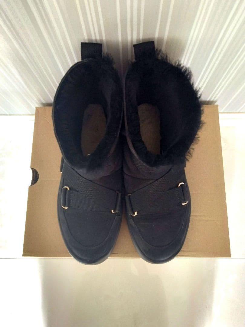 UGG W CLASSIC BOOM BUCKLE 24㎝ USA7