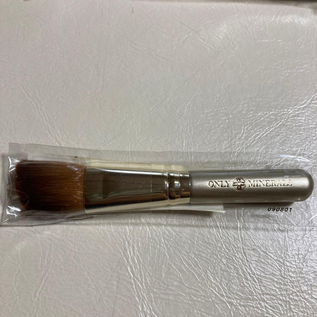 YA-MAN オンリーミネラル　ファンデーション　チーク　ブラシ