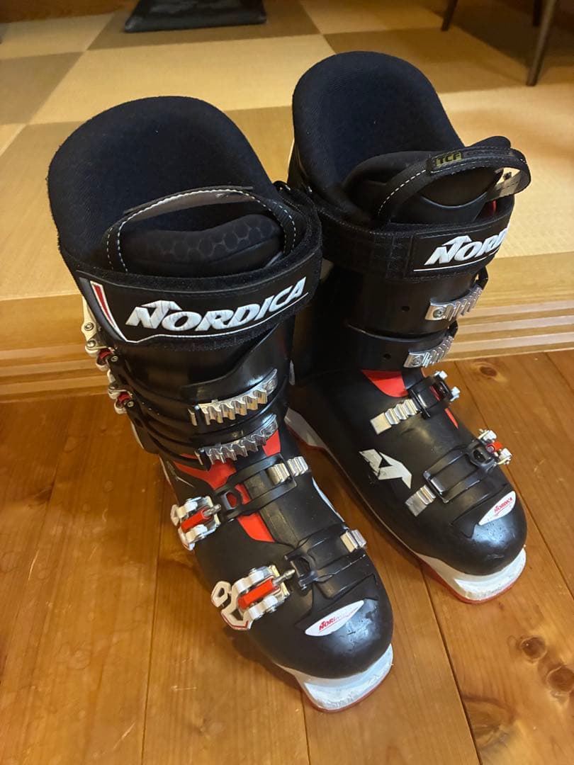 Nordica 男性用スキー ブーツ