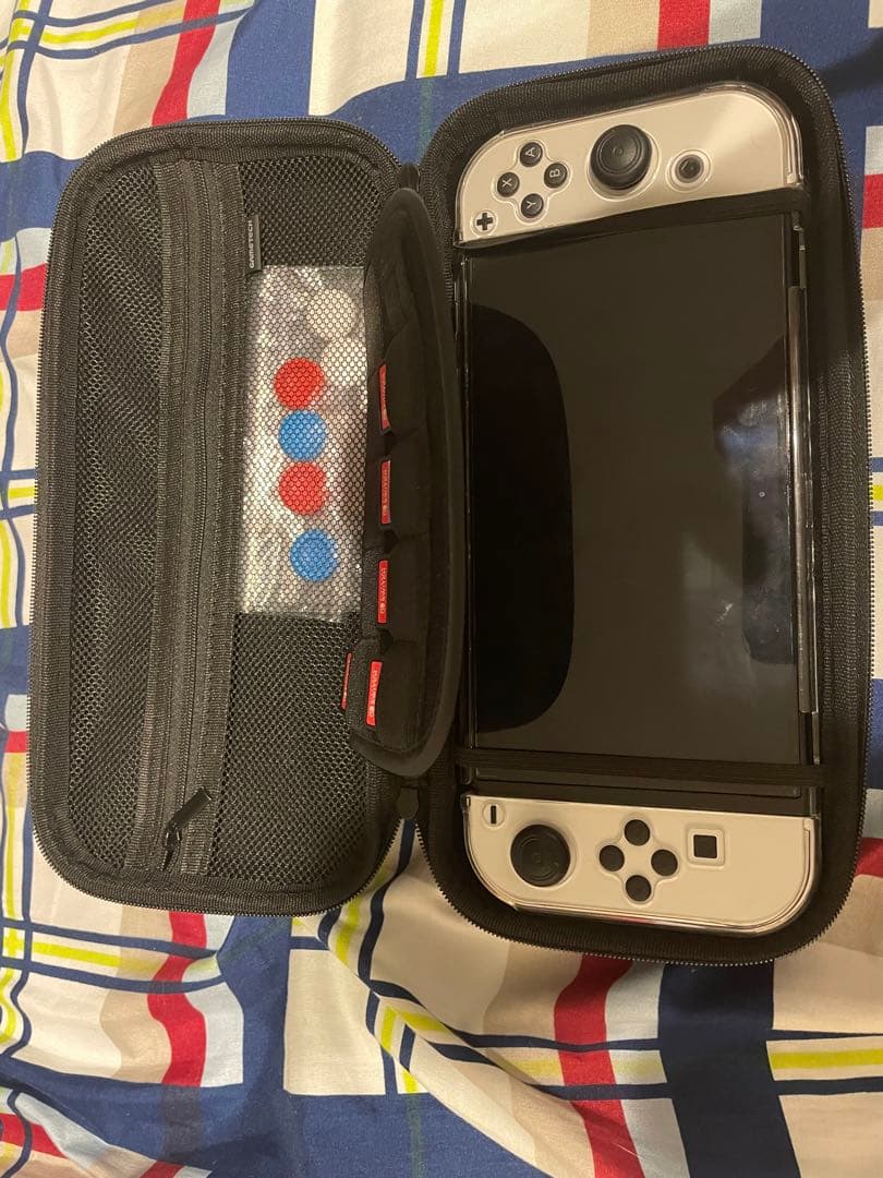 NINTENDO SWITCH 有機ELモデル　キャリーケース付