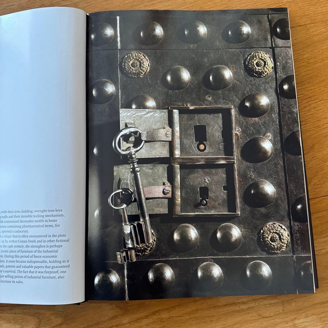 洋書 INDUSTRIAL CHIC