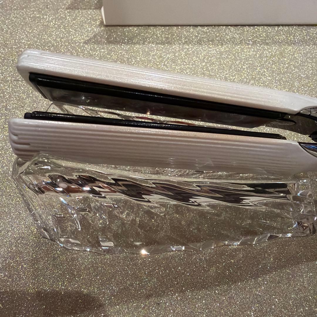 ReFa ストレートヘアアイロン　新品アイロン台付き