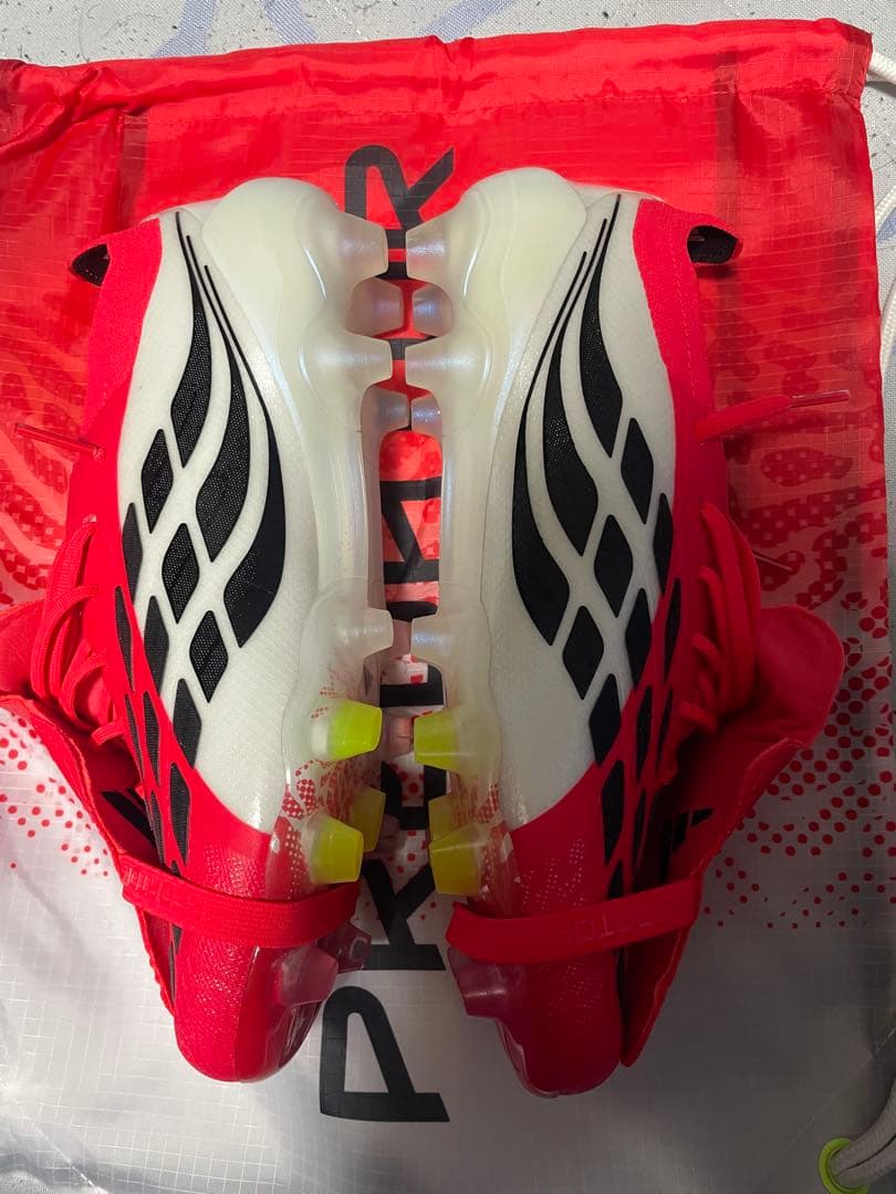 adidas プレデター　HG