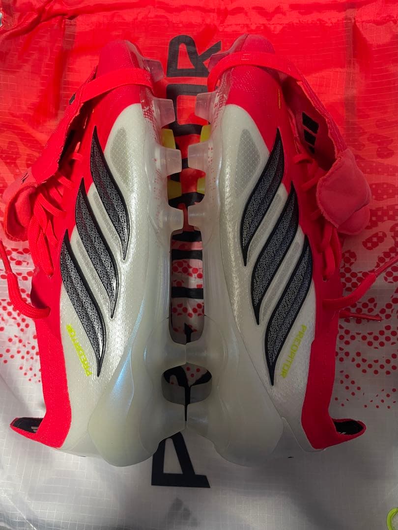 adidas プレデター　HG