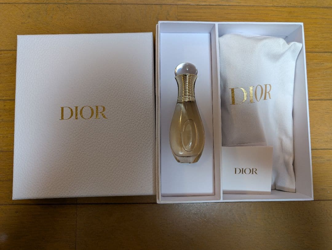 Dior プラチナ会員　バースデーギフト jadoreヘアミスト & ブラシ