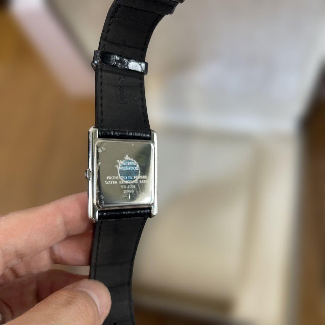Vivienne Westwood 腕時計　VW10D8-09