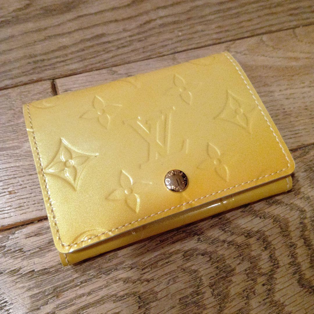 【新品、変色有】ルイヴィトン　ヴェルニ　総柄　名刺ケース　カードケース　エナメル