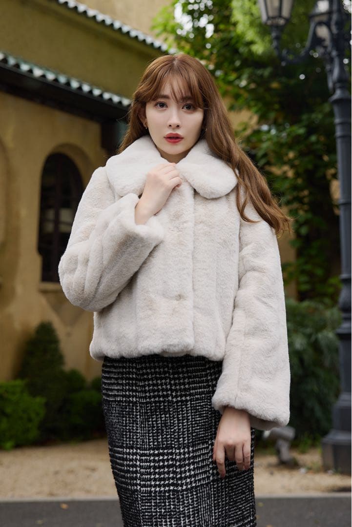 ジャケット・アウター Herlipto Winter Love Faux Fur Coat 2024