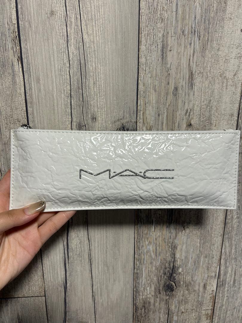 MAC 2023 ホリデーコレクション ミニパウダーキスリップスティック12本