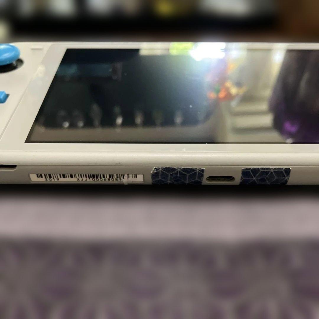 Nintendo Switch Lite ポケモンデザイン ザシアン・ザマゼンタ