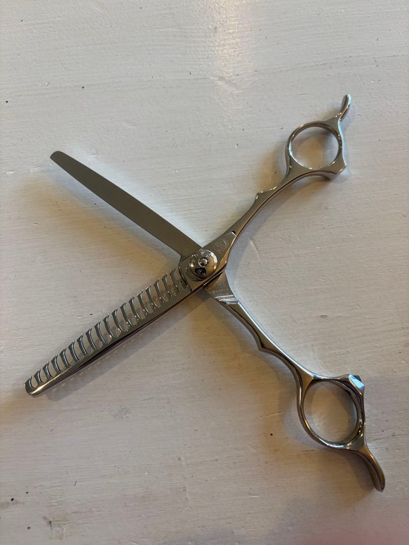 【極美品＆研ぎ済み】ナルトシザー　セニング　五梳きクーパーライン