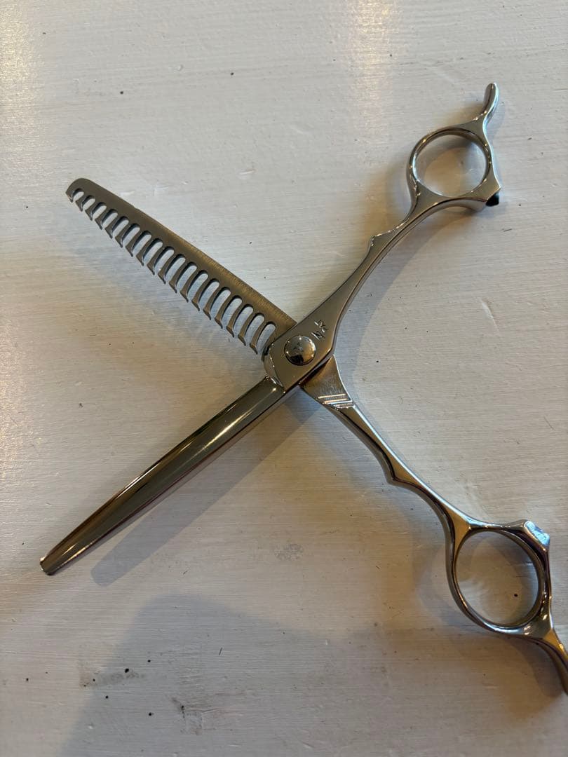【極美品＆研ぎ済み】ナルトシザー　セニング　五梳きクーパーライン