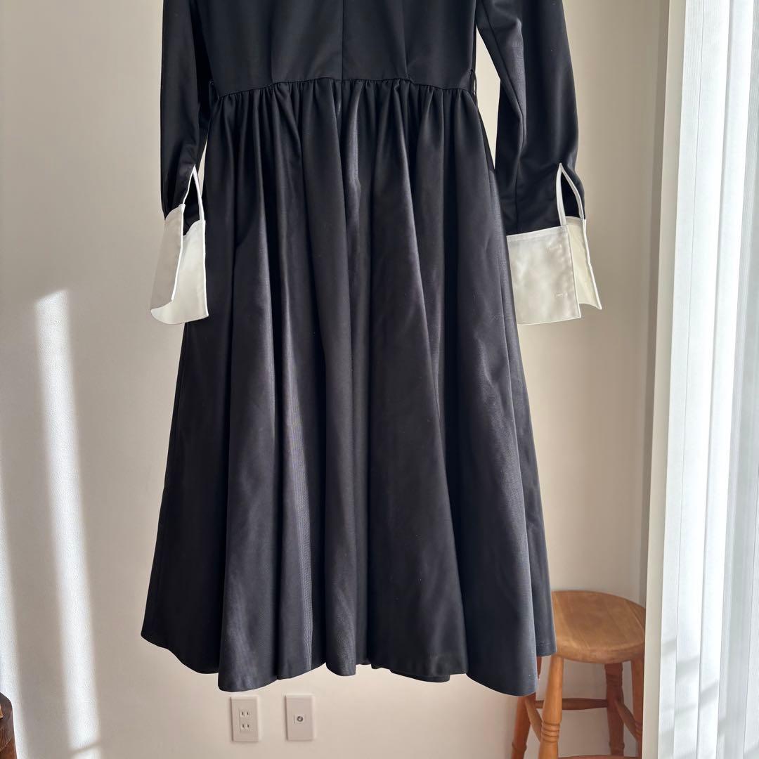 foufou ダブルカフスバイカラーワンピース