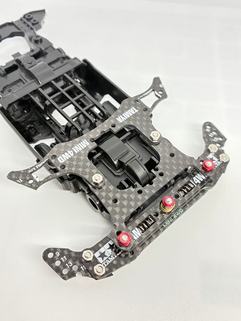 ミニ四駆　CNCフライス加工　一軸スライドダンパー　純正カーボン　提灯連動