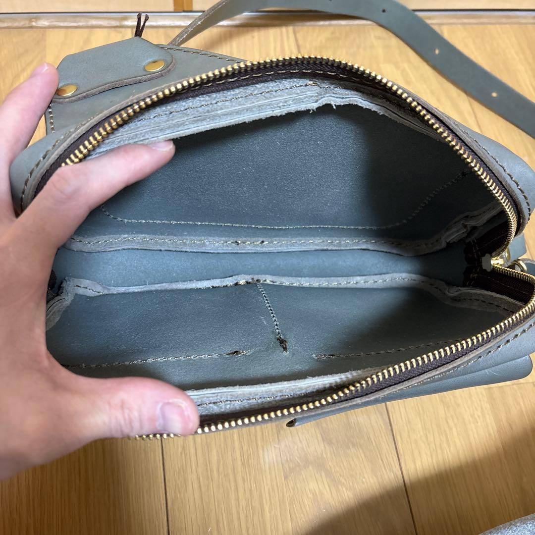 未使用品HERZ チェストバッグ 男女兼用 色　限定革アイビーグレイ