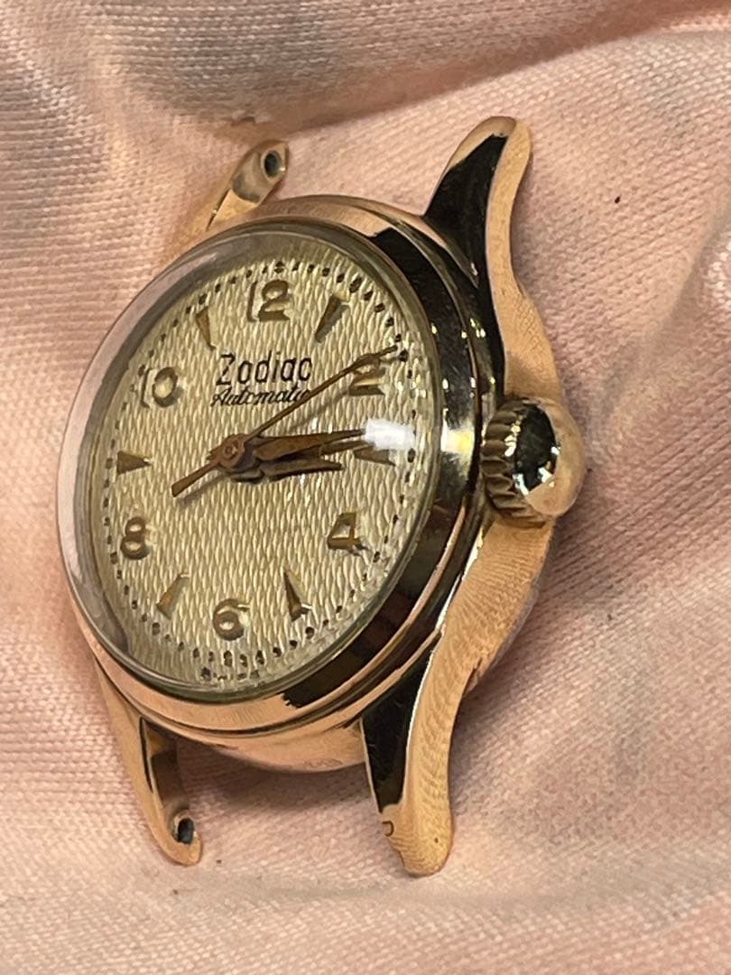 70's YellowGold 厚い金張 SWISS Zodiac 自動巻　稼働