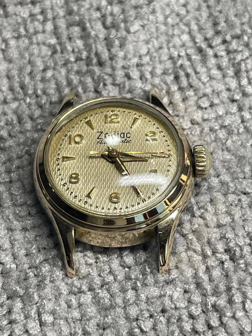 70's YellowGold 厚い金張 SWISS Zodiac 自動巻　稼働