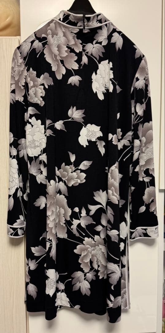 近年未使用に近い❤️42❤️美し過ぎるプリントのチュニック