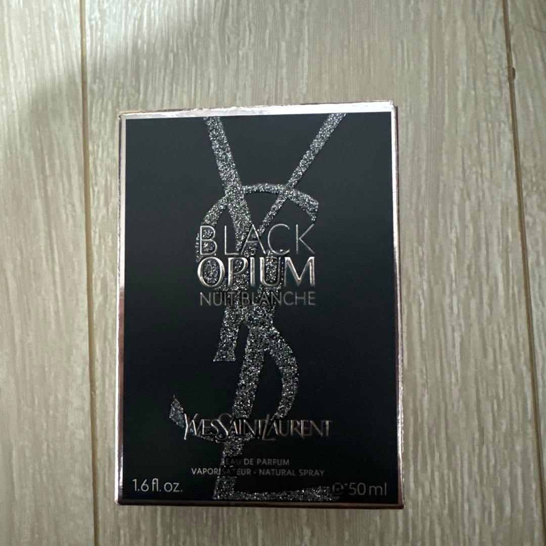 イブ・サンローラン BLACK OPIUM NUIT BLANCHE 50ml