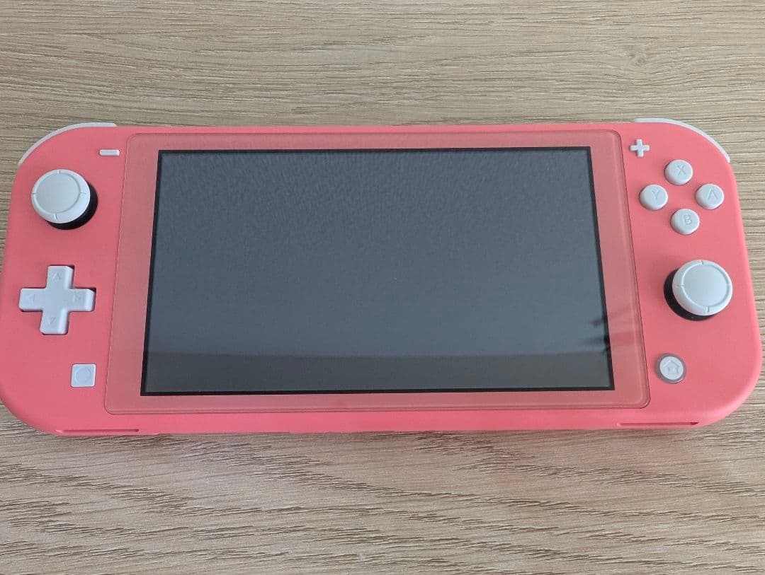 Nintendo Switch Lite ピンク＋あつ森、スヌーピーのケース、他