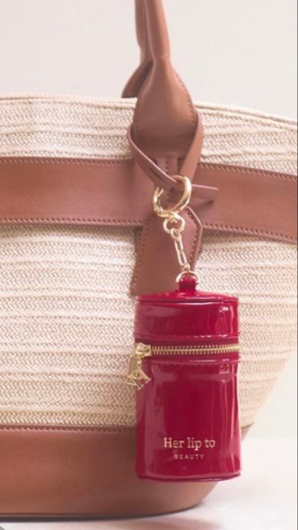 【希少】Herlipto CHERRY DRESS チェリー 香水　フレグランス