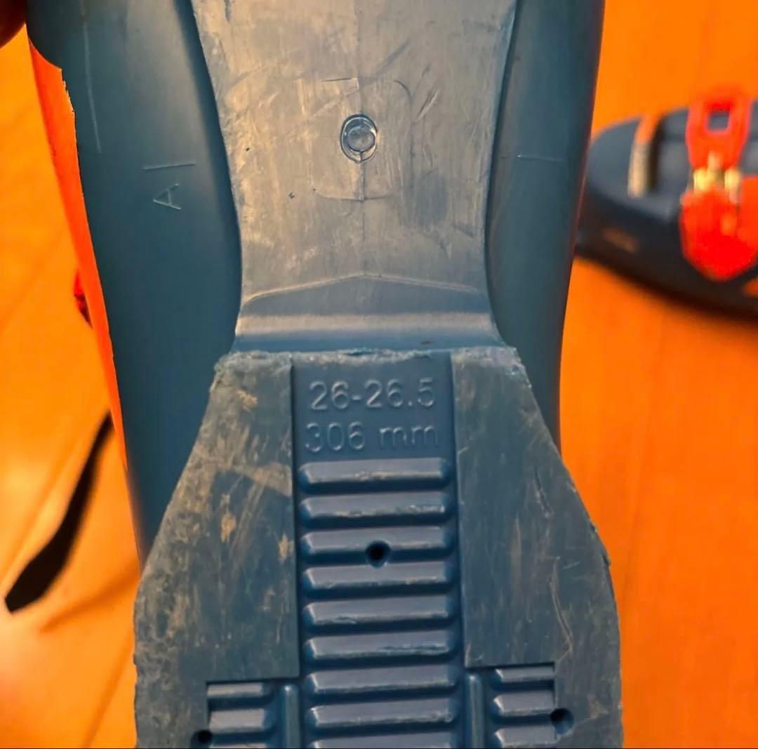 LANGE RS130 スキー用ブーツ