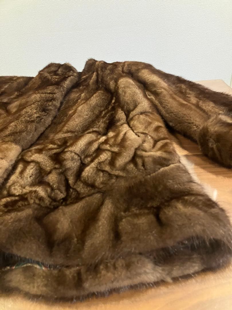 これはSAGA MINK最高級ブラウン ミンクファーコート です