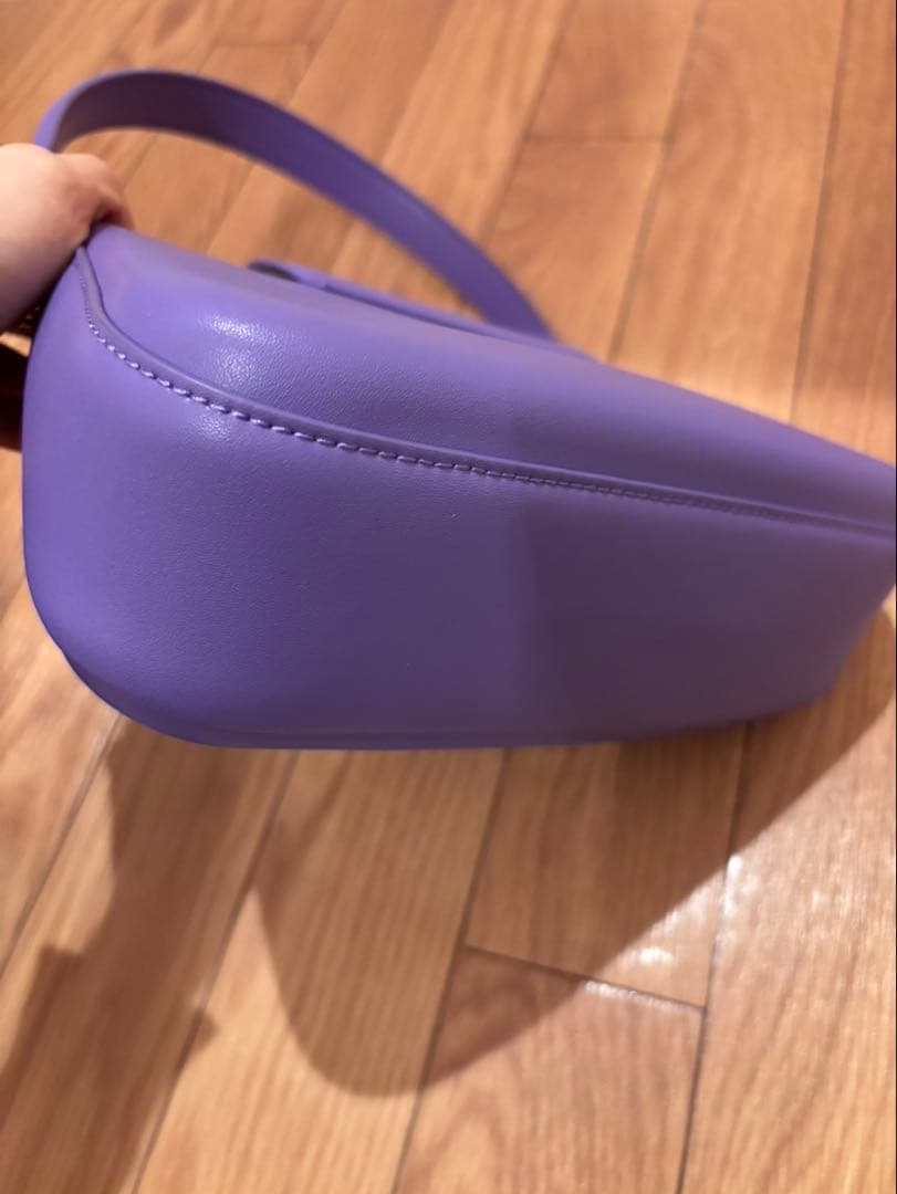 Charles & Keith チャールズ&キース　パープル ショルダーバッグ