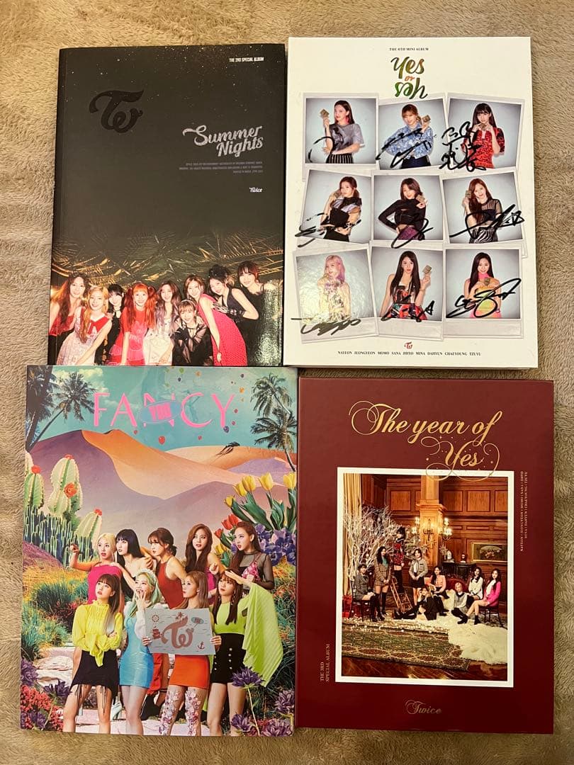 TWICE アルバム12枚サイン入りあり