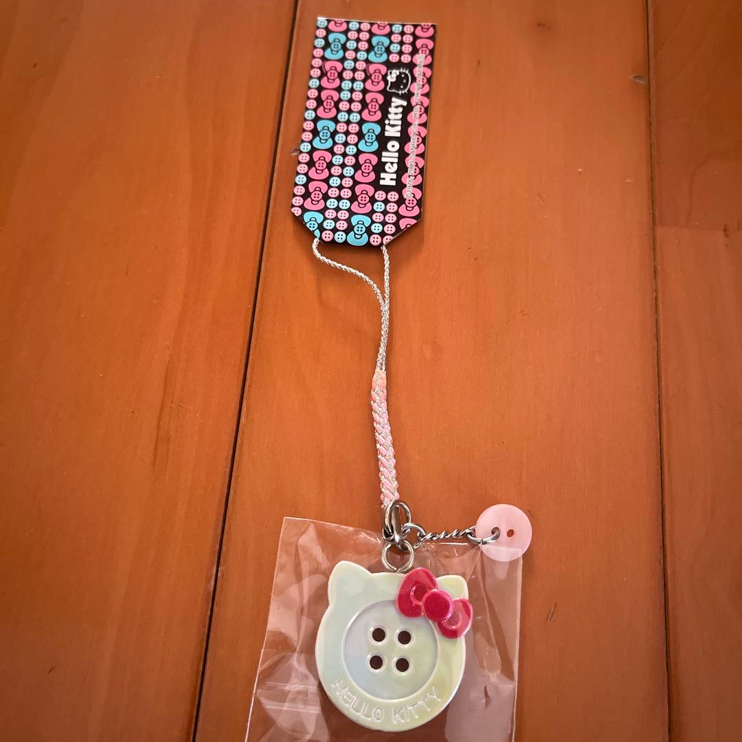 キティ　ボタン