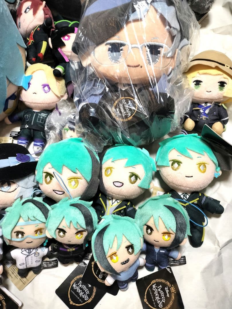 ツイステッドワンダーランド 寝そべりぬいぐるみ EXマスコット ちびぐるみセット