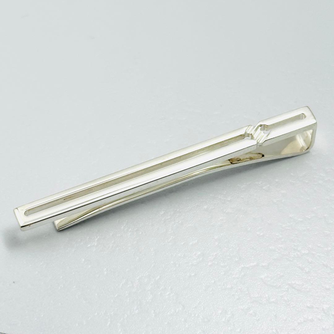 GUCCI　インフィニティ　ノット　シルバー　ネクタイピン　Ag925