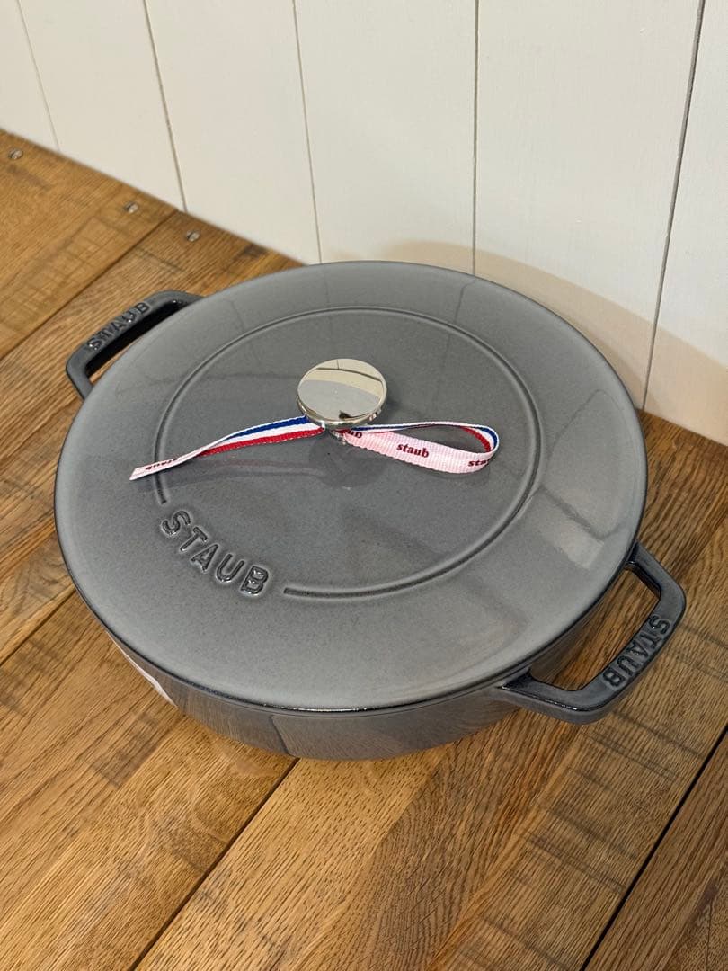 新品 ストウブ ブレイザー・ソテーパン グレー 24cm 40511-471