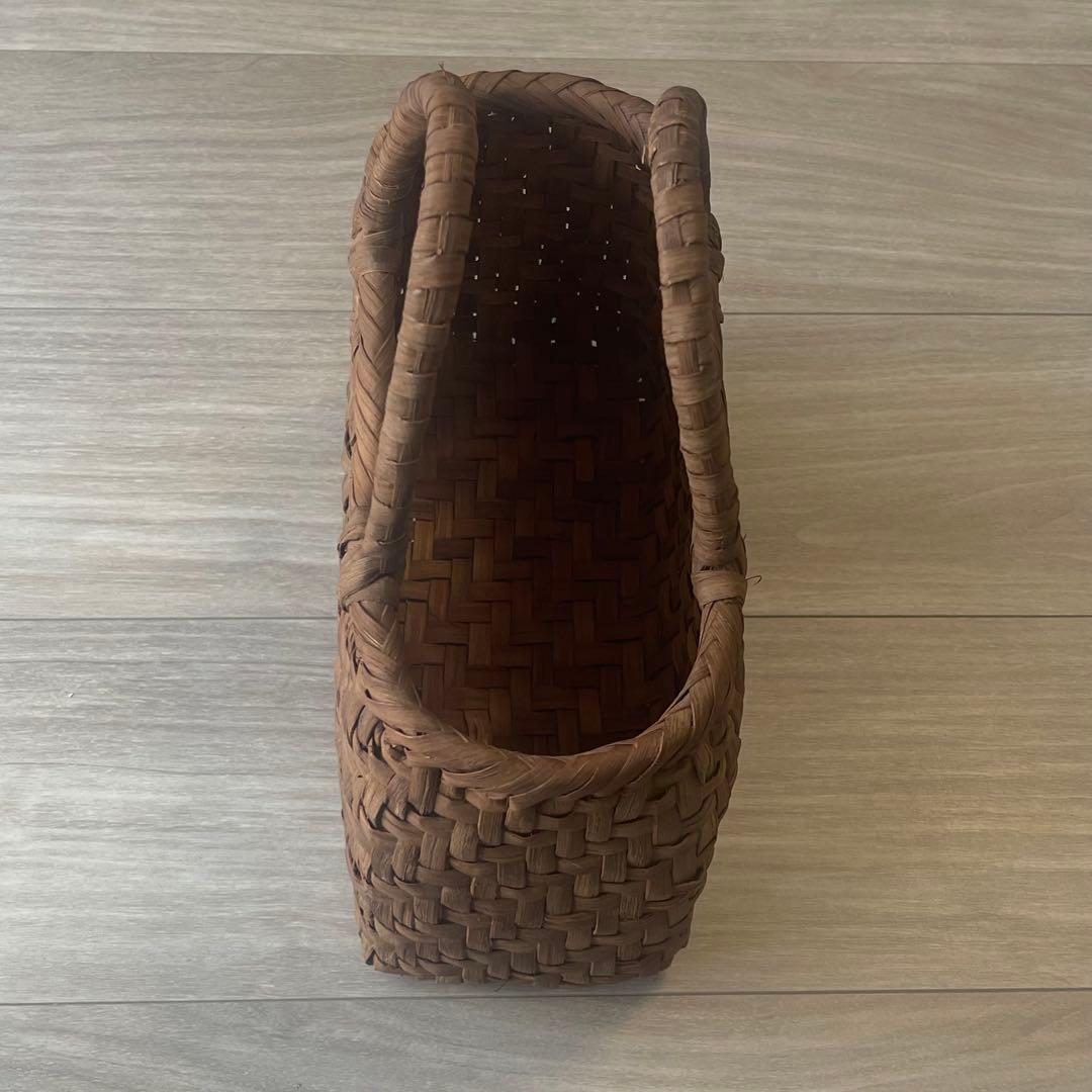 お取り置き　山葡萄カゴバッグ