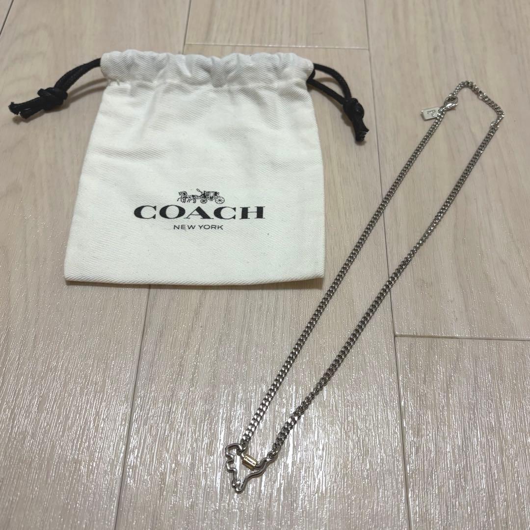 COACH レキシー ロゴ カラビナ 恐竜 ネックレス ペンダント ジルコニア