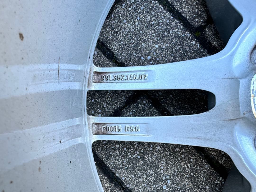 【バリ溝 N0 承認】ポルシェ 991 純正 19inグッドイヤーホイールセット