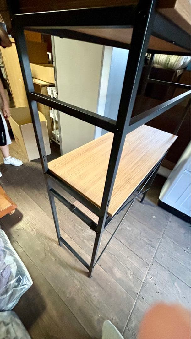 〈とても綺麗〉 食器棚 ごみ箱上ラック 木製 ガラス扉付き 大容量 完成品