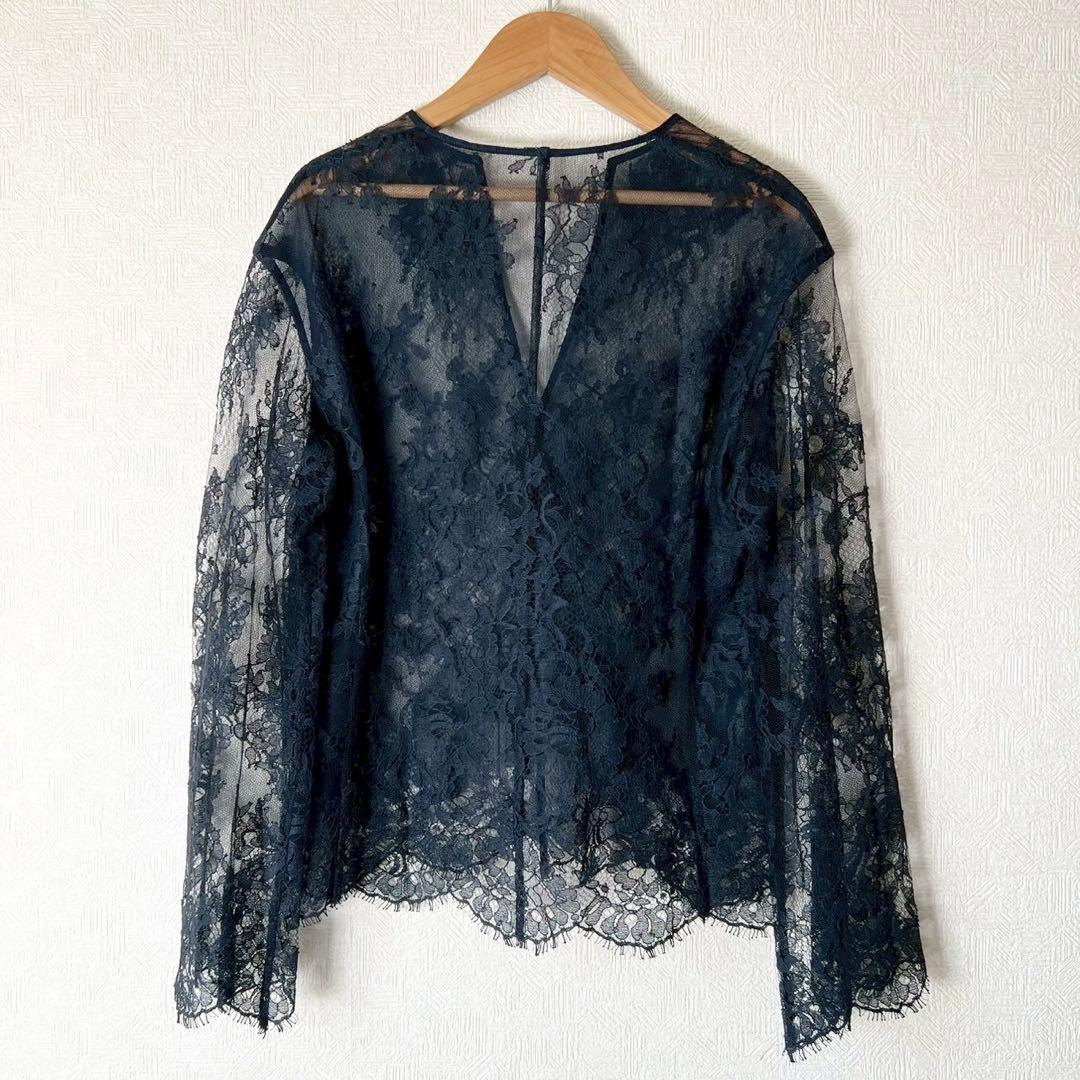 MADISONBLUE フラワーモチーフレースプルオーバーブラウス ネイビー