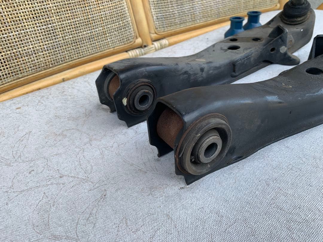 Y33 セドリック ロアアーム S13 S14 S15 R32 R33 R34等