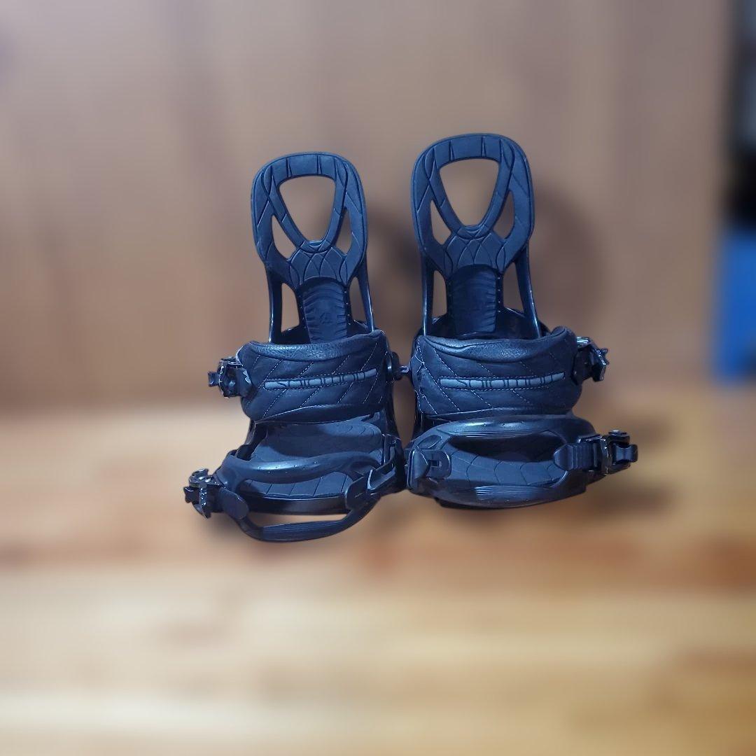 SALOMON スノーボードビンディング S/Mサイズ！ BD2602