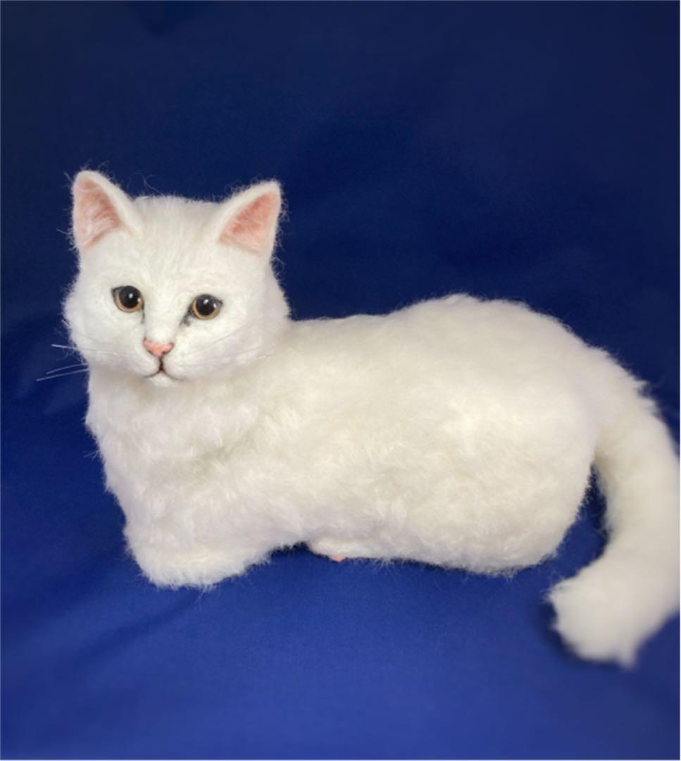 羊毛フェルト 猫 サンプルページ 白猫 L L L ハンドメイド 香箱座り