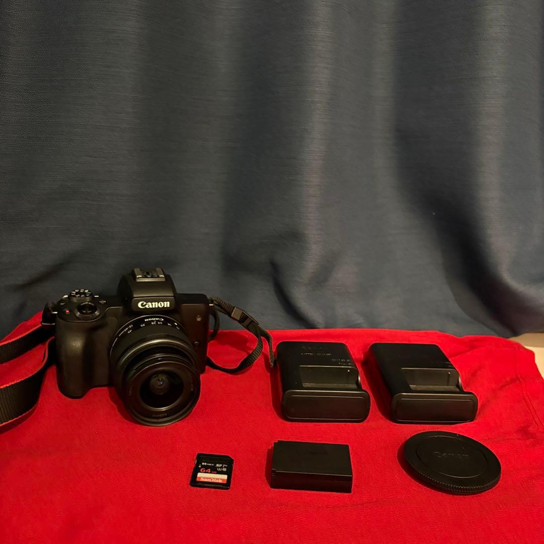 Canon EOS KISS M レンズキット