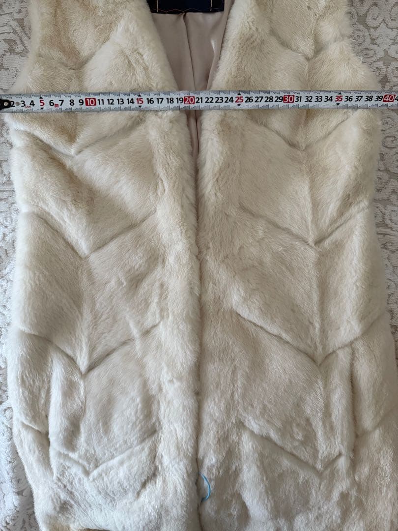 【新品未使用】ホワイトミンク ロングベスト 本毛皮 リアルファー