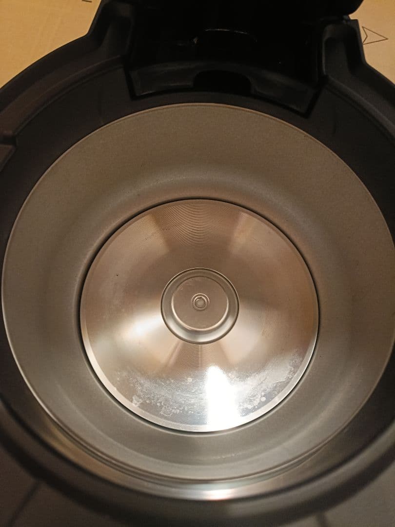 HEALSIO　ホットクック 白KN-HW10E-W※蒸し器なし