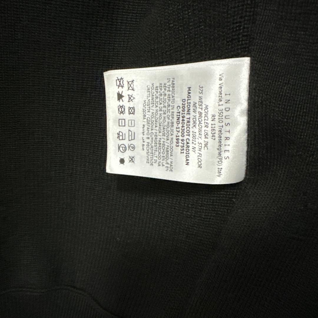 MONCLER フード付きブラックジャケット