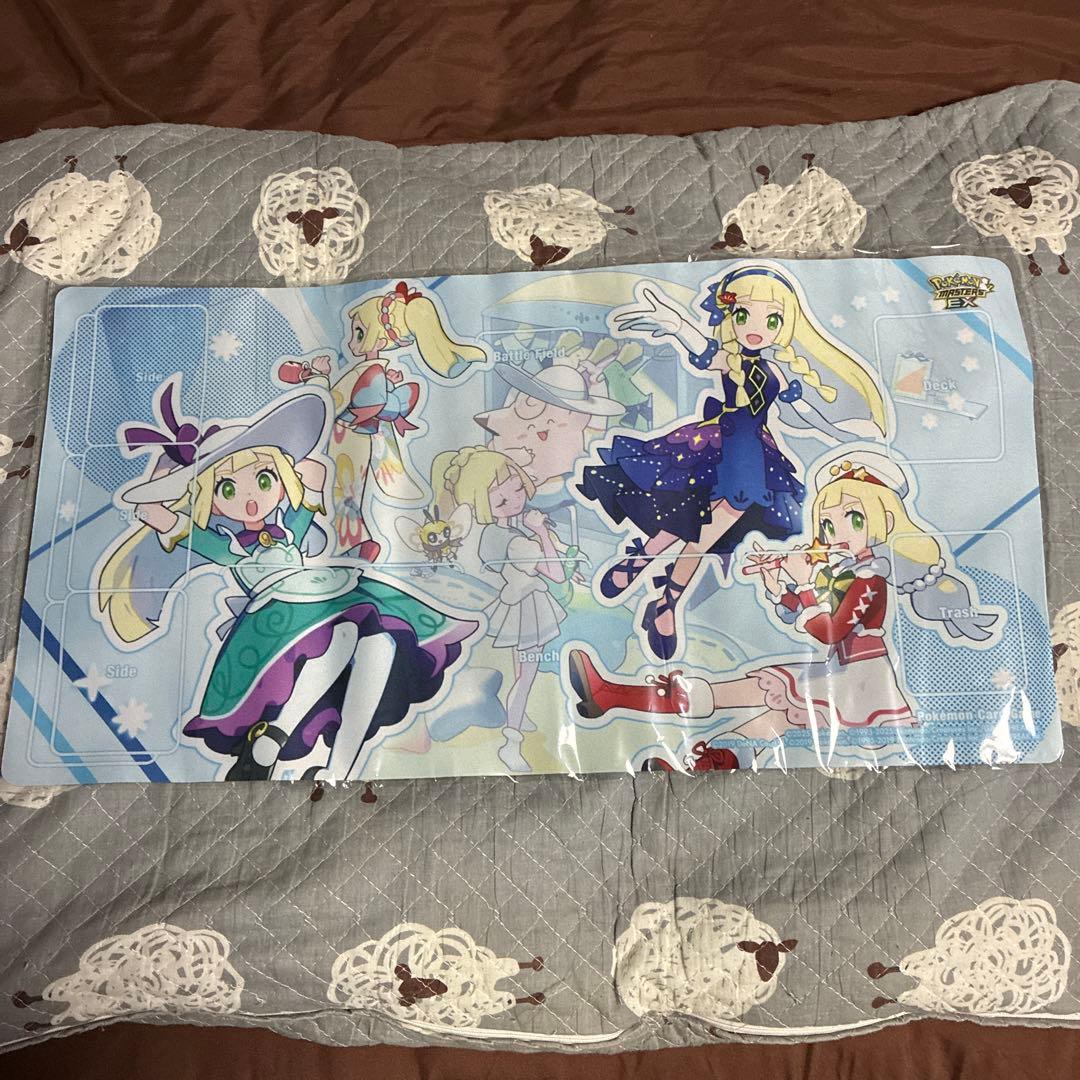 ポケマスEX 特製プレイマット おしゃれを楽しむリーリエ　リーリエ　プレイマット