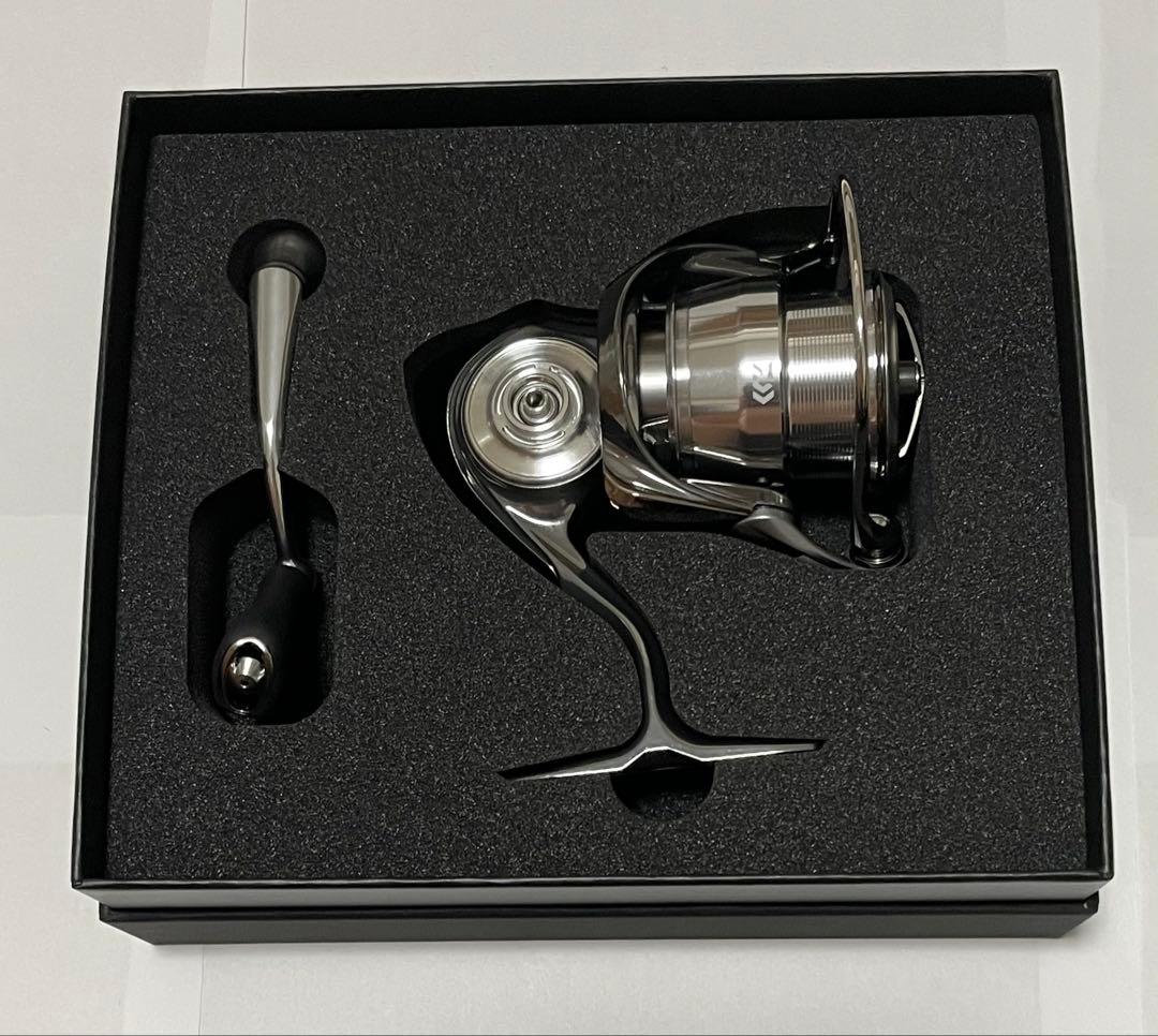 新品 ダイワ 22 イグジスト LT2500S エギング 対応 リール