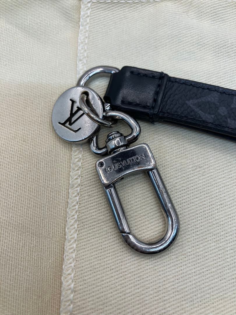【LOUISVUITTON】美品キーホルダー　モノグラムエクリプス　ドラゴンヌ
